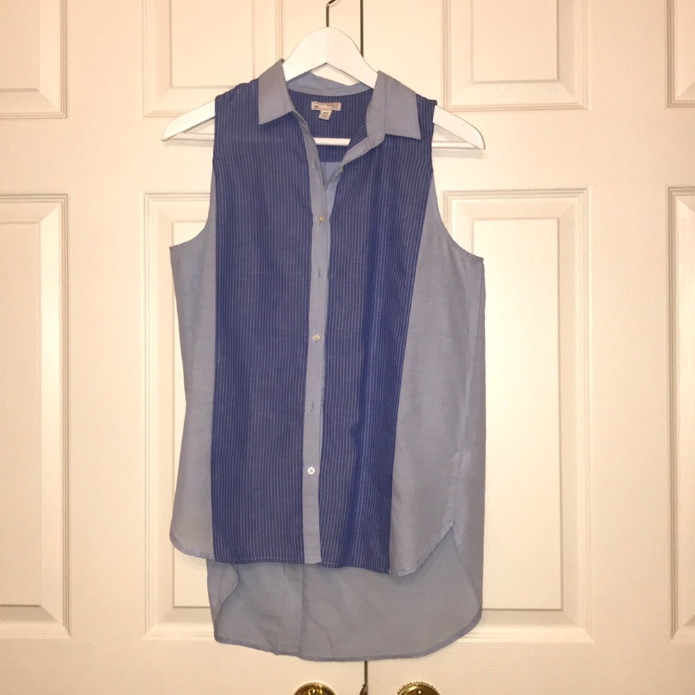 Gap sleeveless shirt